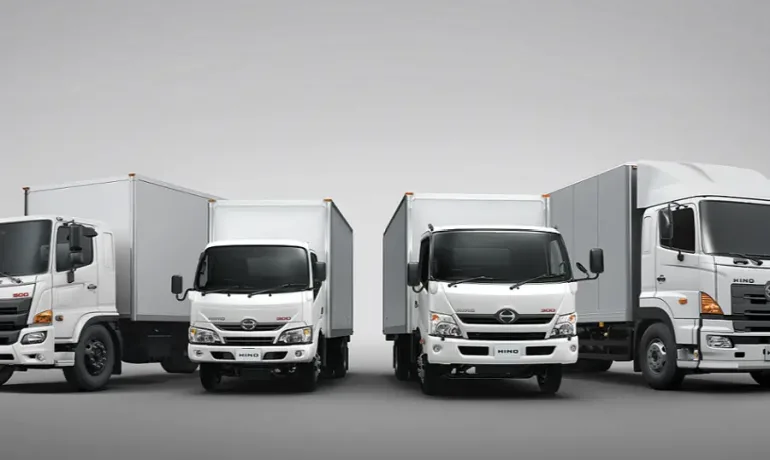 The Role of Pickup Trucks in Dubai's Construction Boom